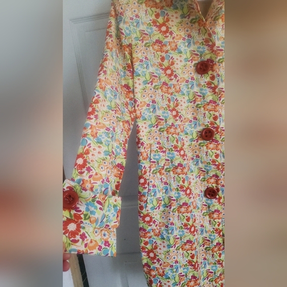 BILLBLASS ALL OVER FLORAL VINTAGE PRINT BUTTON DOWN COAT, SIZE 4 - Picture 4 of 8